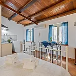 Politeama\'S Corner- Affitti Brevi Italia